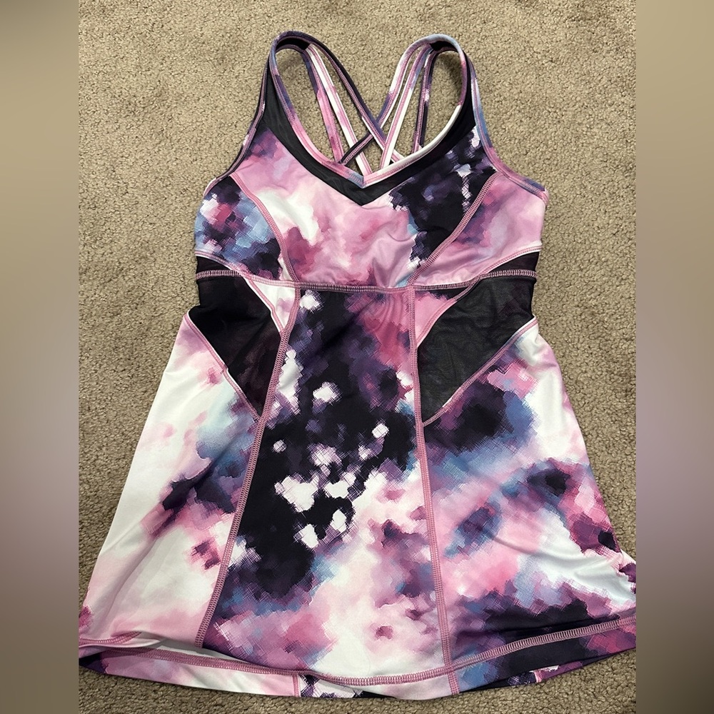 Lululemon athletic top size 6